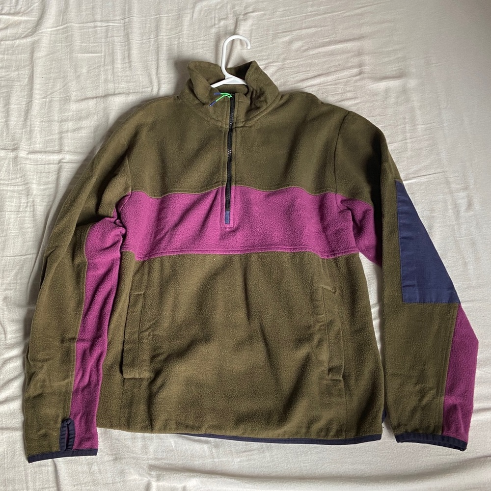 Urban outfitters retro fleece with thumb holes